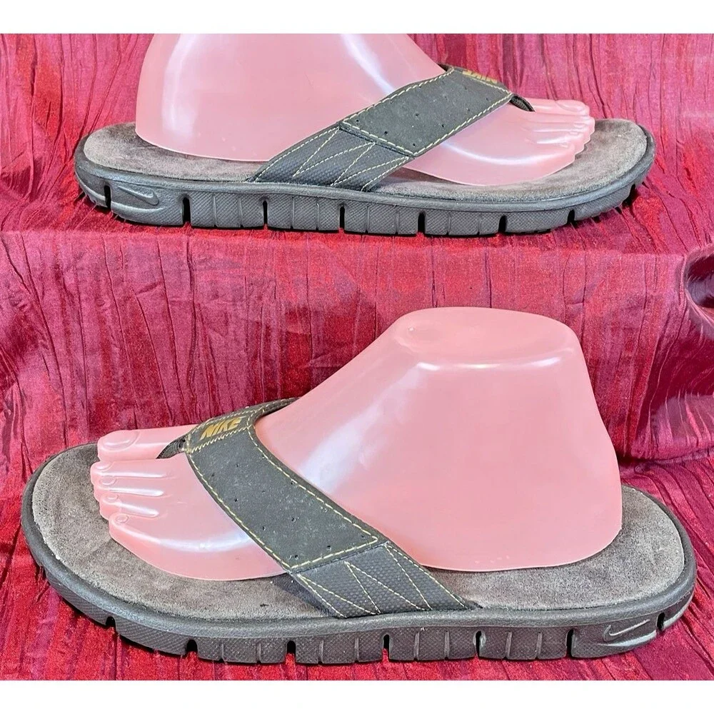 Mens Nike Brown Marina Flip Flop Style Sandals Sz 9